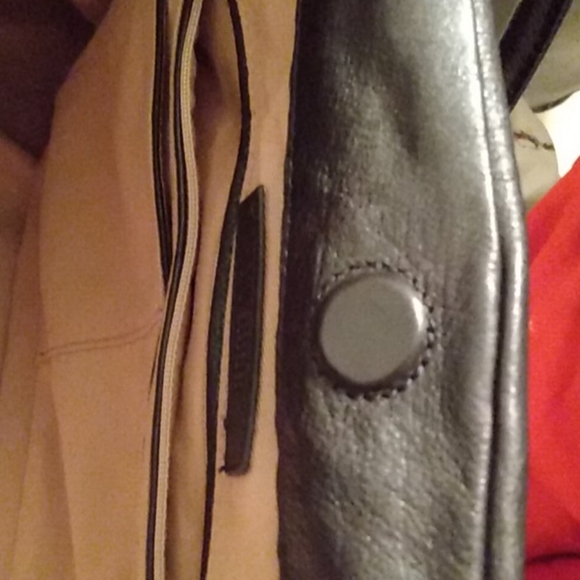 Purse - Picture 3 of 9